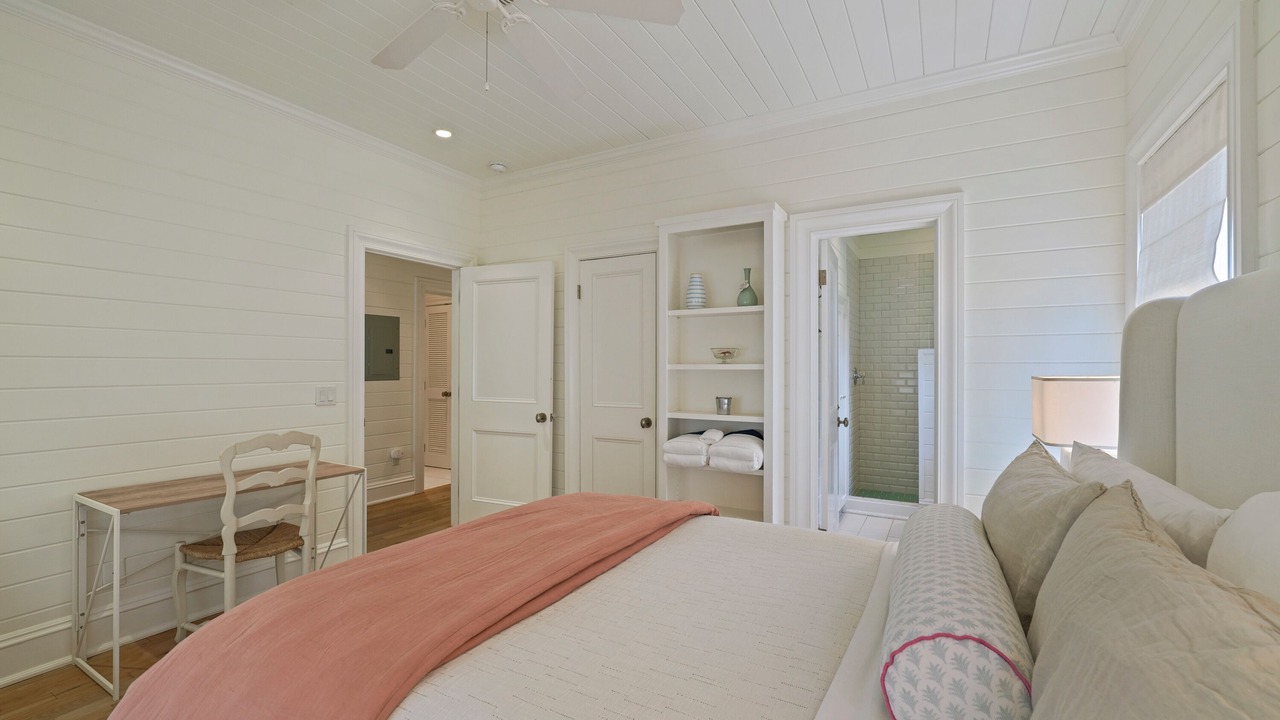 Photo of Bedroom in Cottage District
