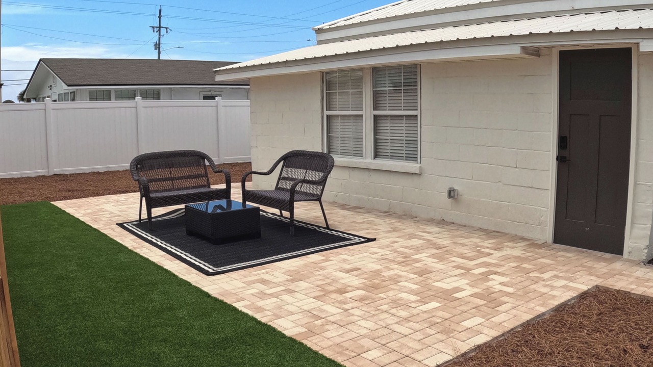 Photo of Patio Balcony in Bid-a-wee Beach