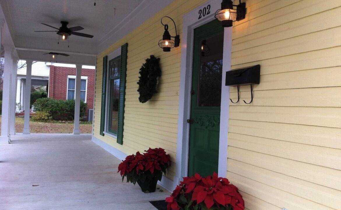 Photo of Outdoor in Mineola