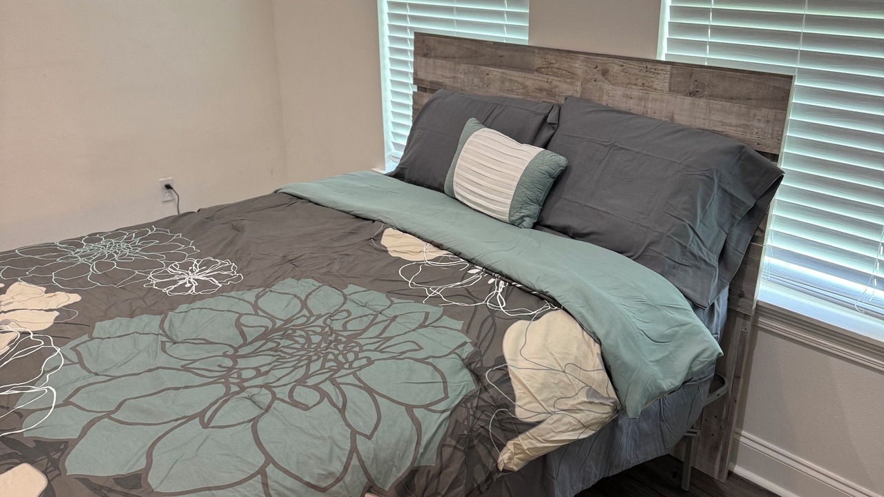 Photo of Bedroom in Baker