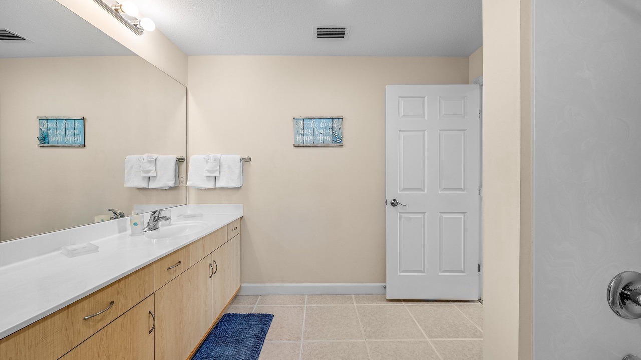 Photo of Bathroom in Thomas Drive