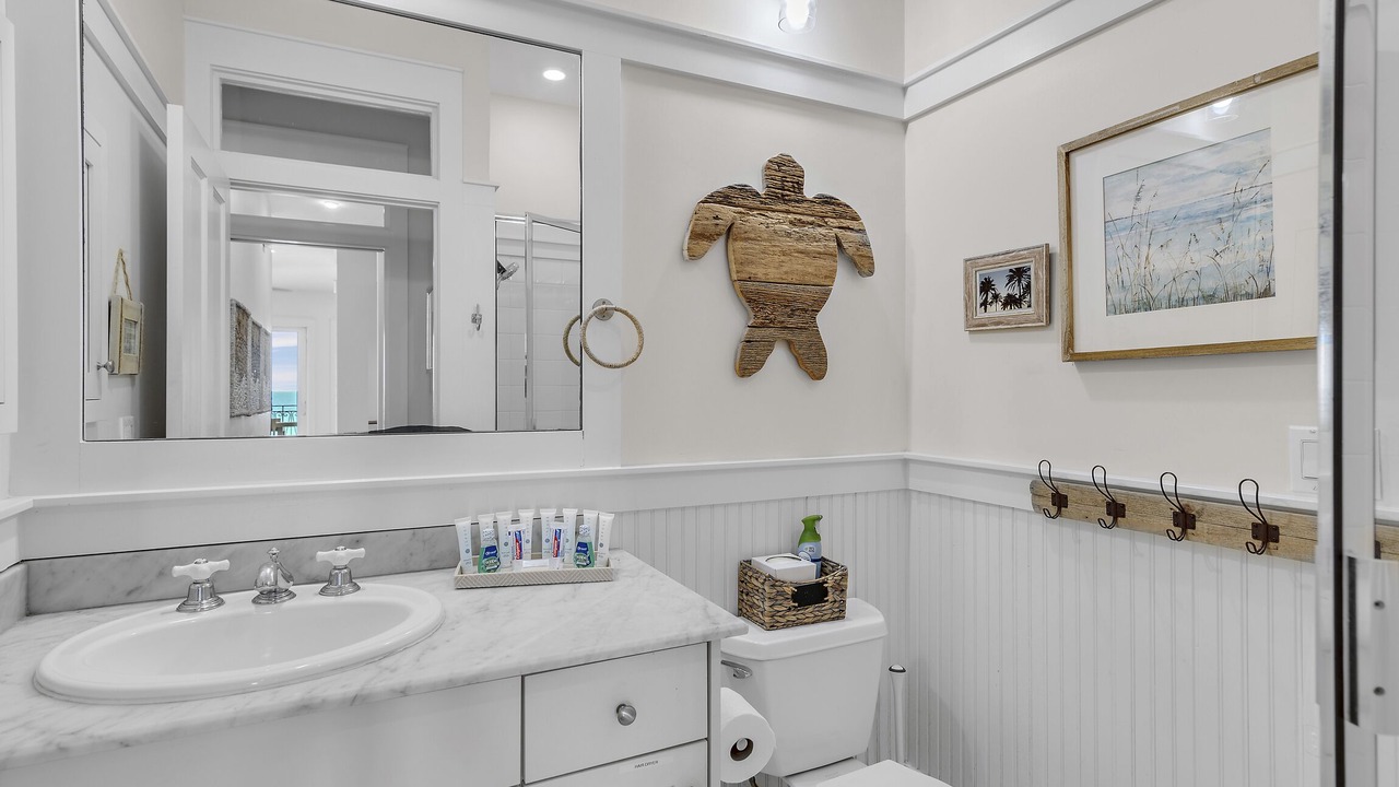 Photo of Bathroom in Delos