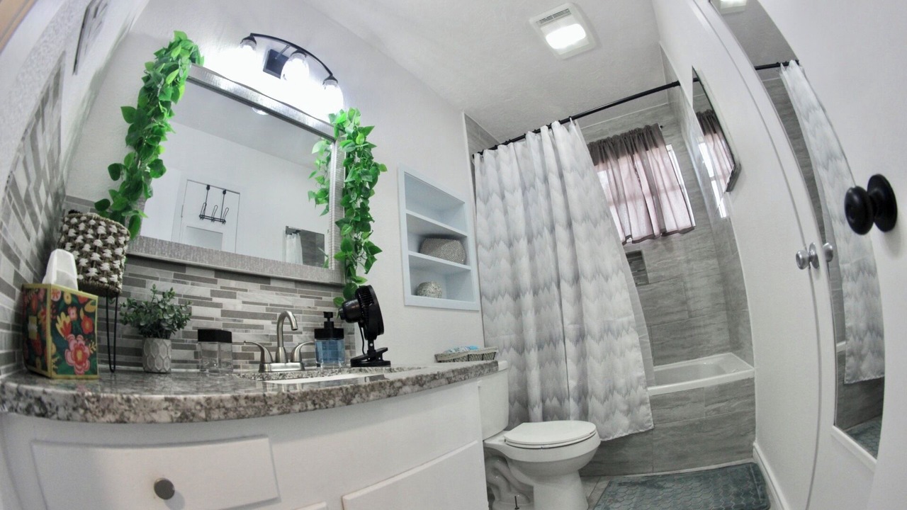 Photo of Bathroom in Port Neches