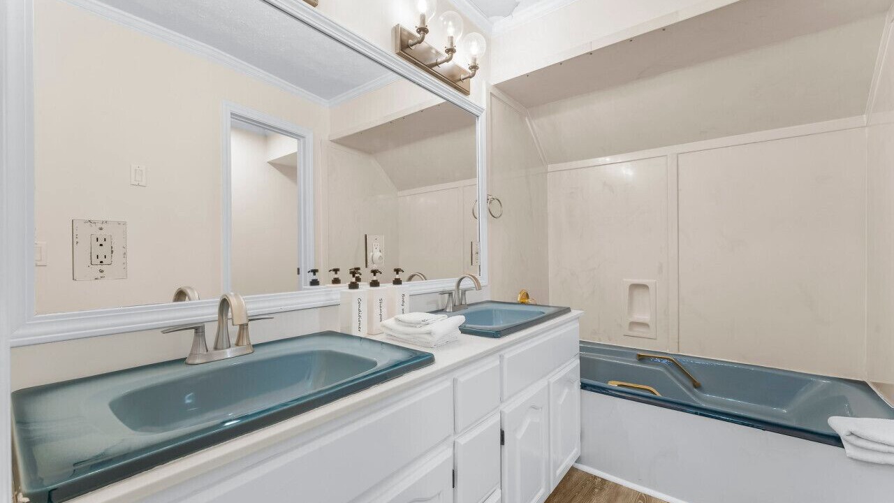 Photo of Bathroom in Silver Sands