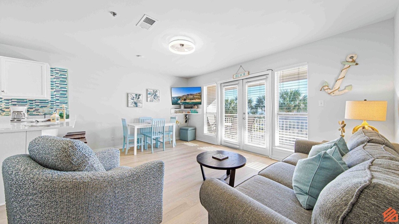 Photo of Livingroom in Crystal Beach