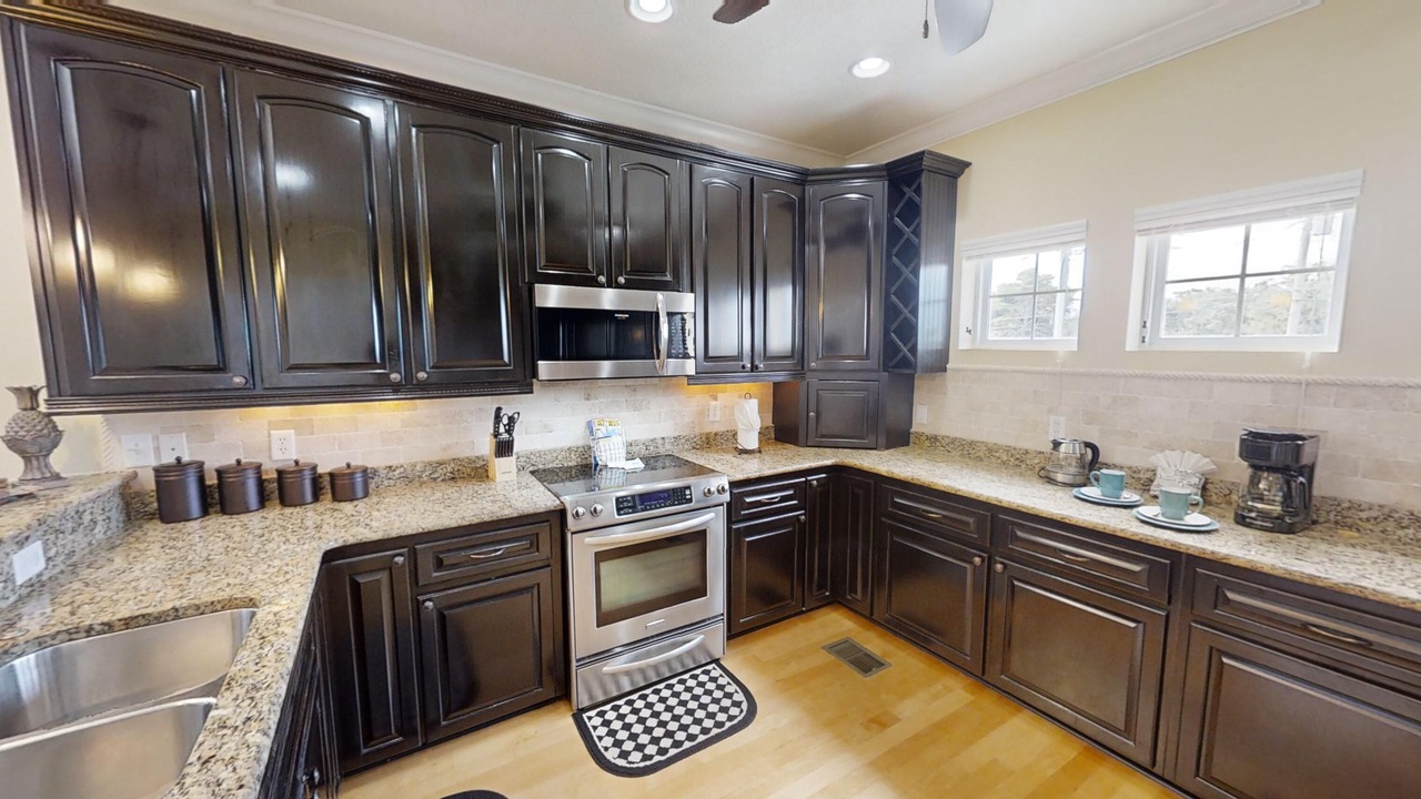 Photo of Kitchen in Kiska Beach