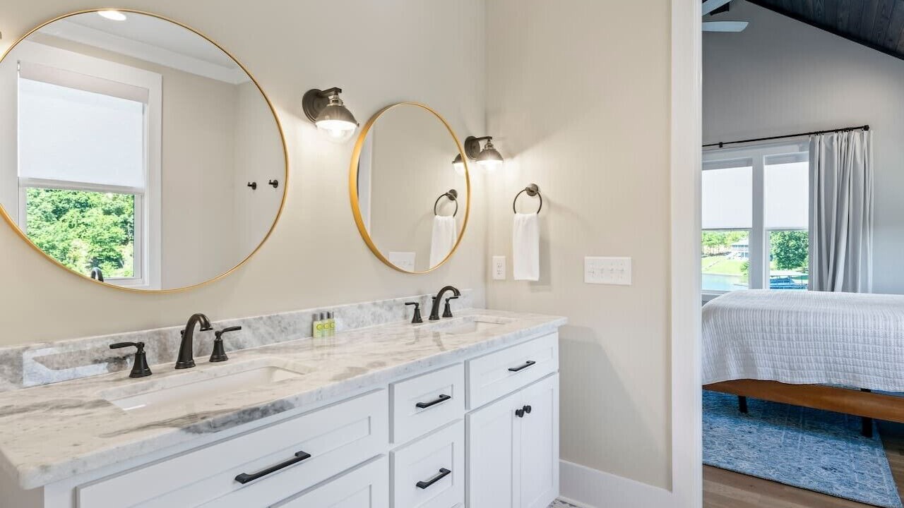 Photo of Bathroom in Dadeville