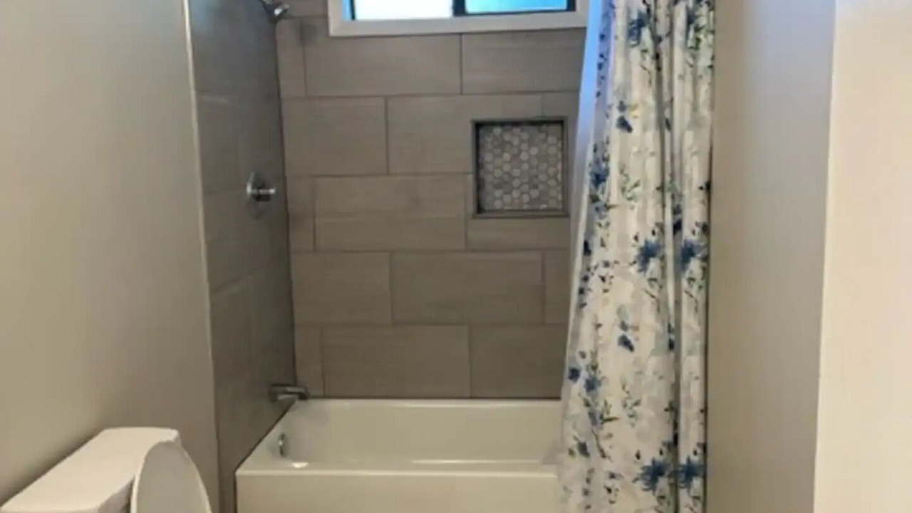 Photo of Bathroom in Sulphur