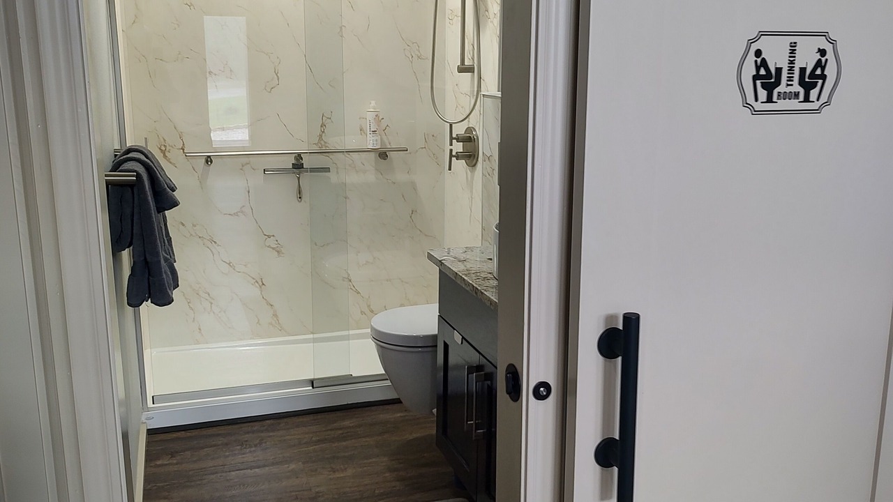 Photo of Bathroom in Holly Lake Ranch
