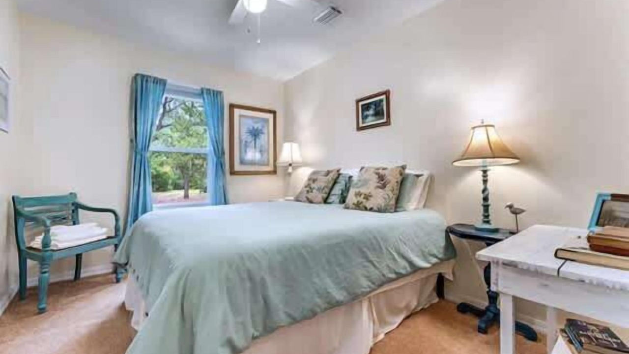 Photo of Bedroom in Eastpoint