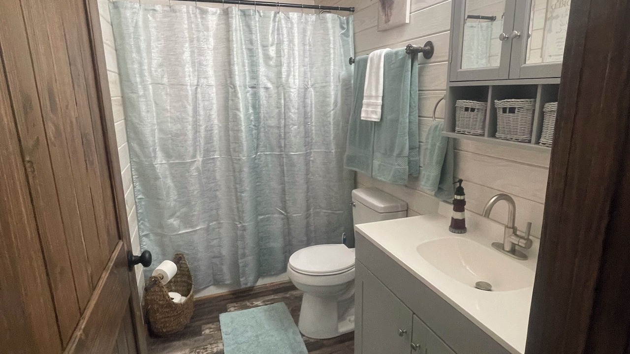 Photo of Bathroom in Ono Island