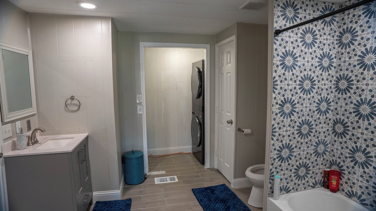 Photo of Bathroom in Enchanted Oaks