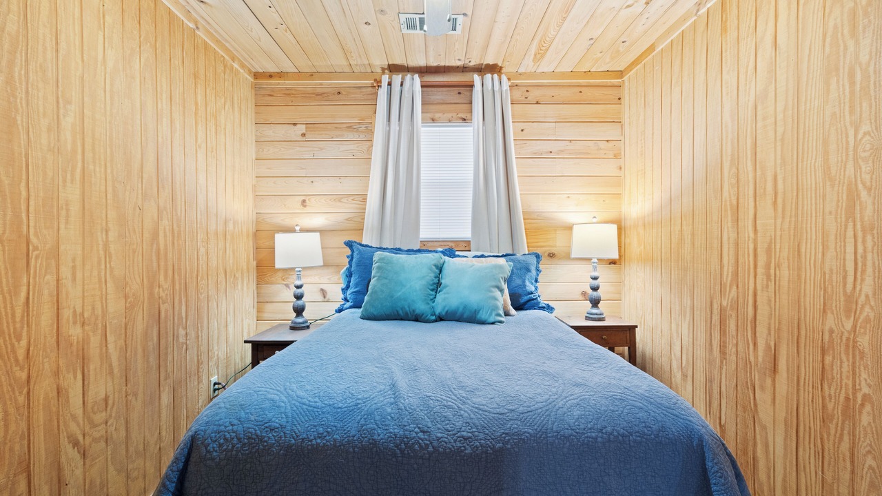 Photo of Bedroom in Pope