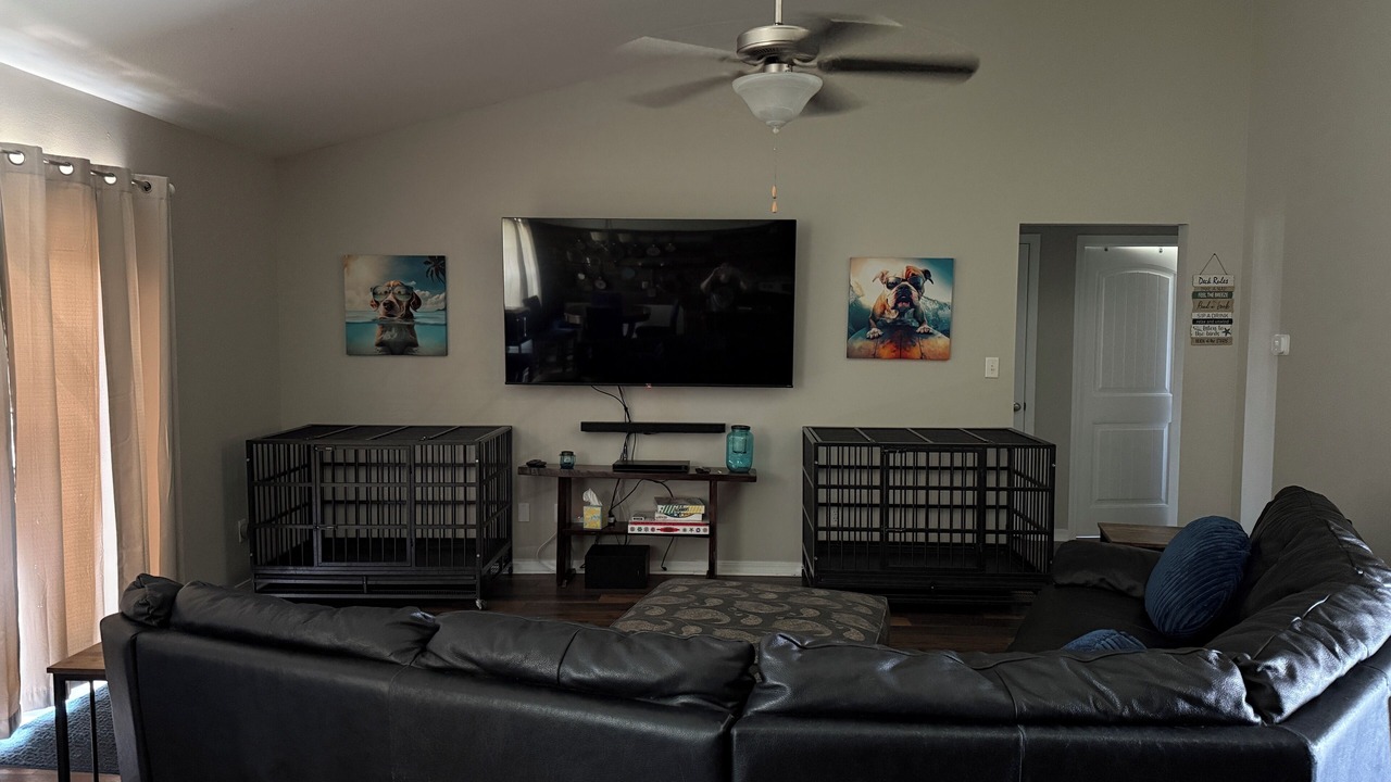 Photo of Livingroom in Lillian