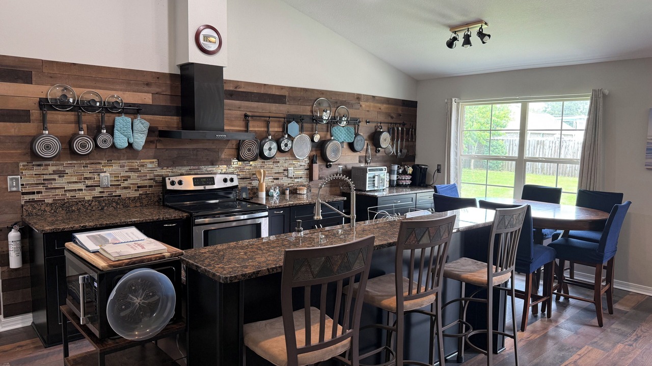Photo of Kitchen in Lillian