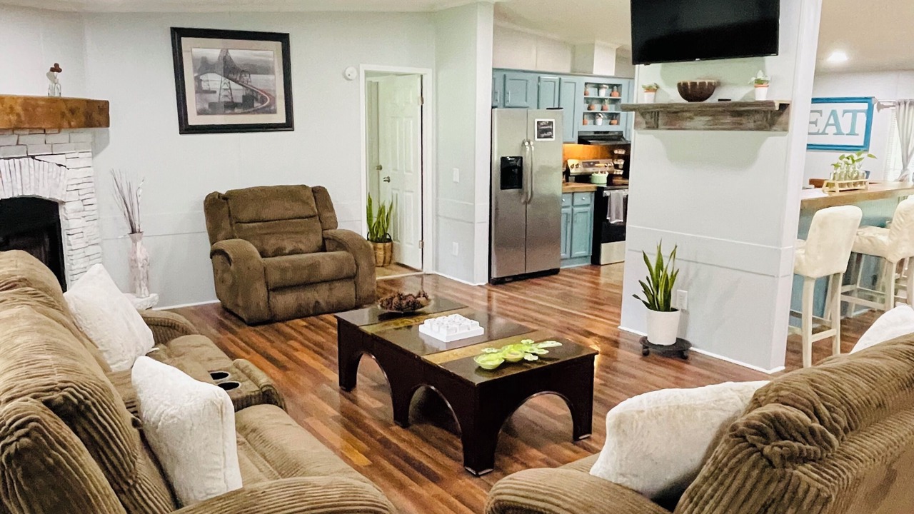 Photo of Livingroom in Bastrop