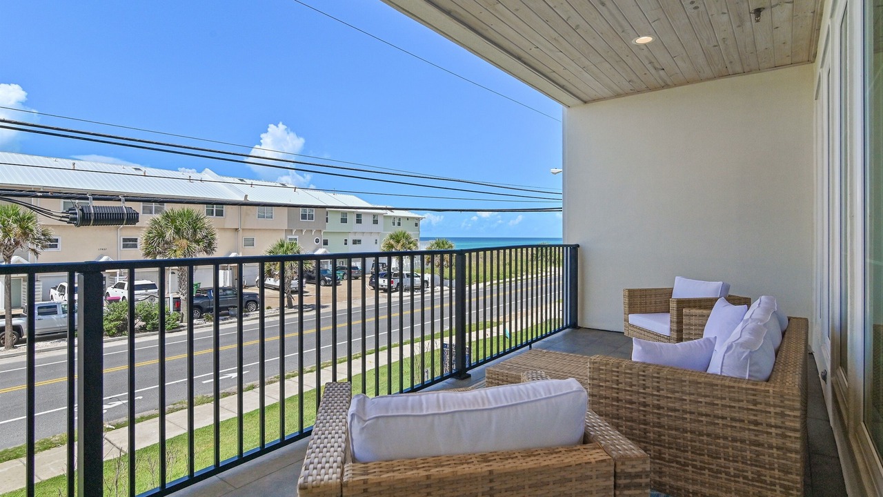 Photo of Patio Balcony in Laguna Beach
