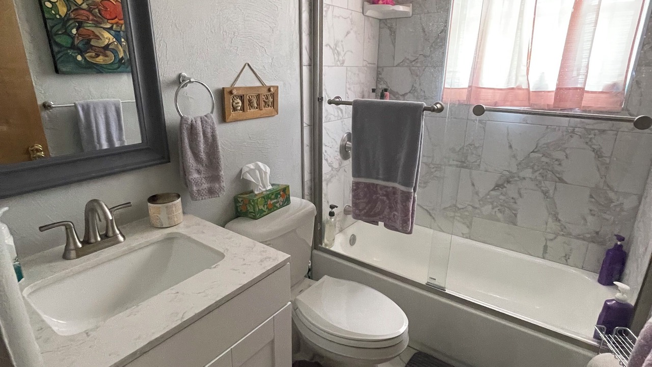 Photo of Bathroom in Ellinor Village