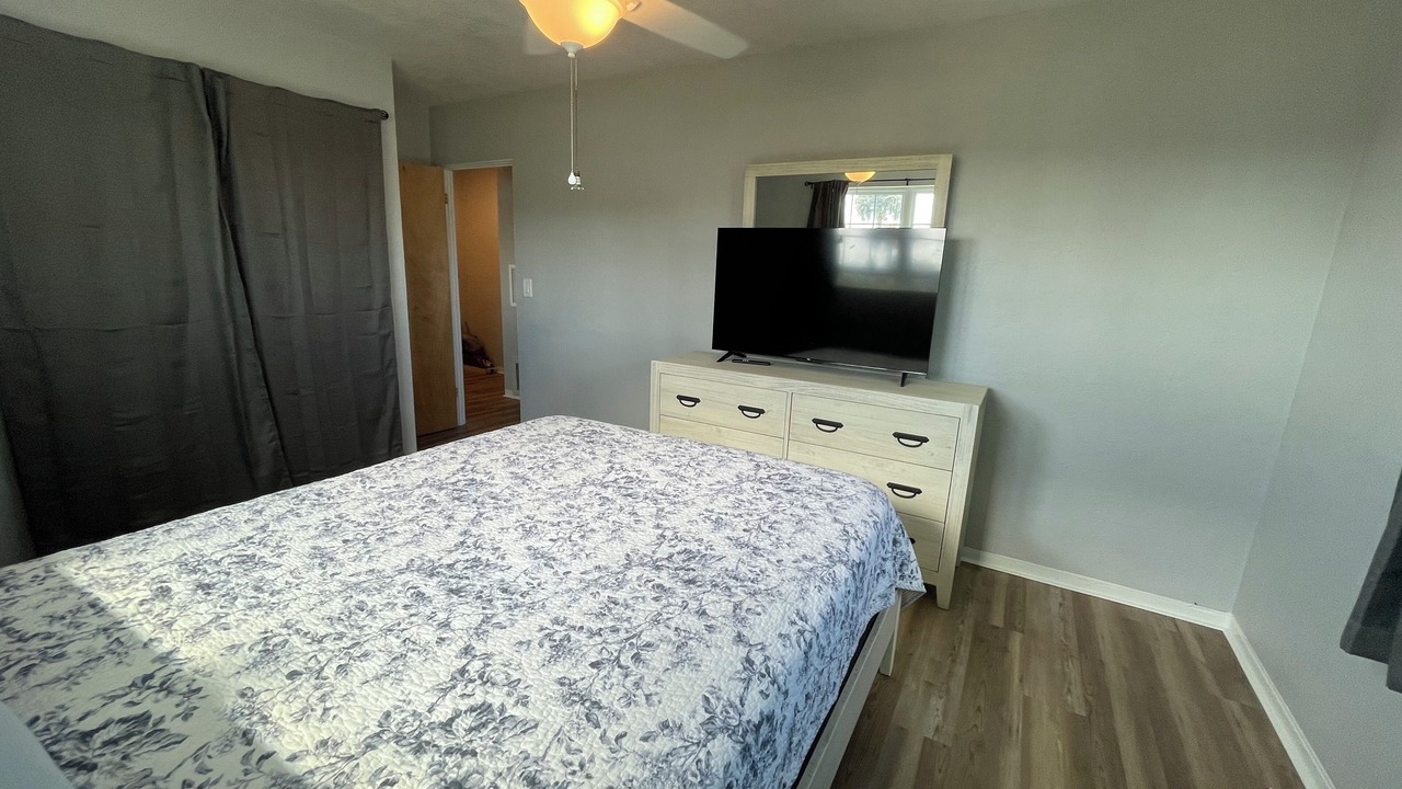 Photo of Bedroom in Ellinor Village