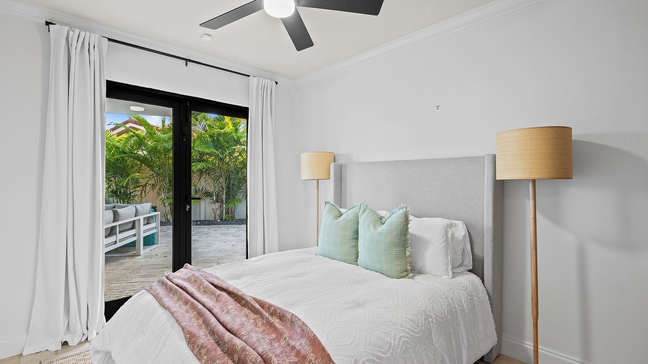 Photo of Bedroom in Coral Ridge Isles