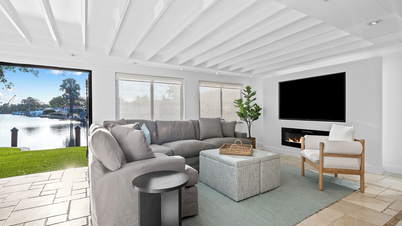 Photo of Livingroom in Coral Ridge Isles