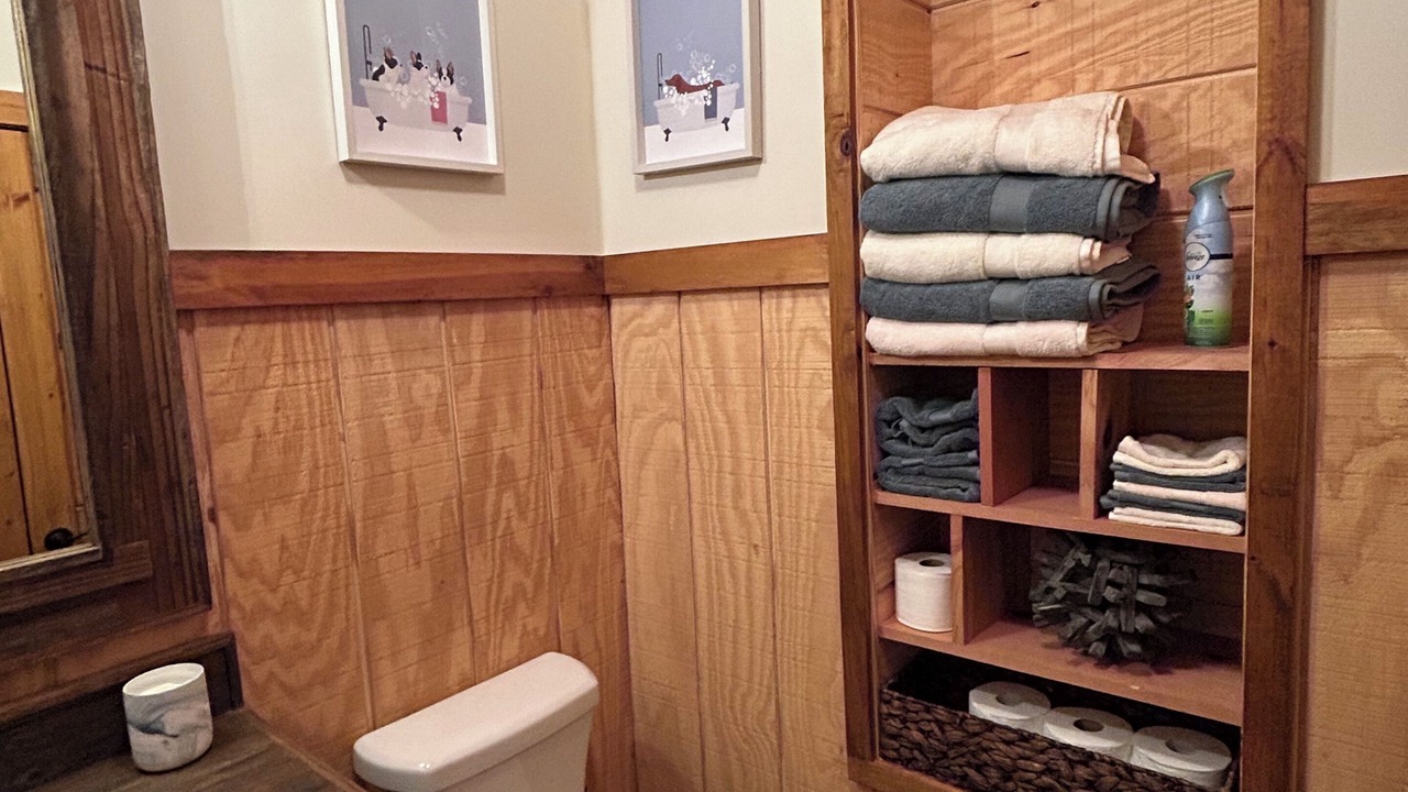 Photo of Bathroom in Steens