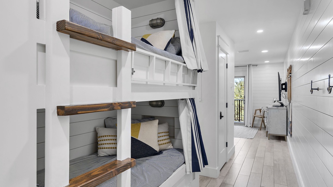 Photo of Bedroom in Inlet Beach