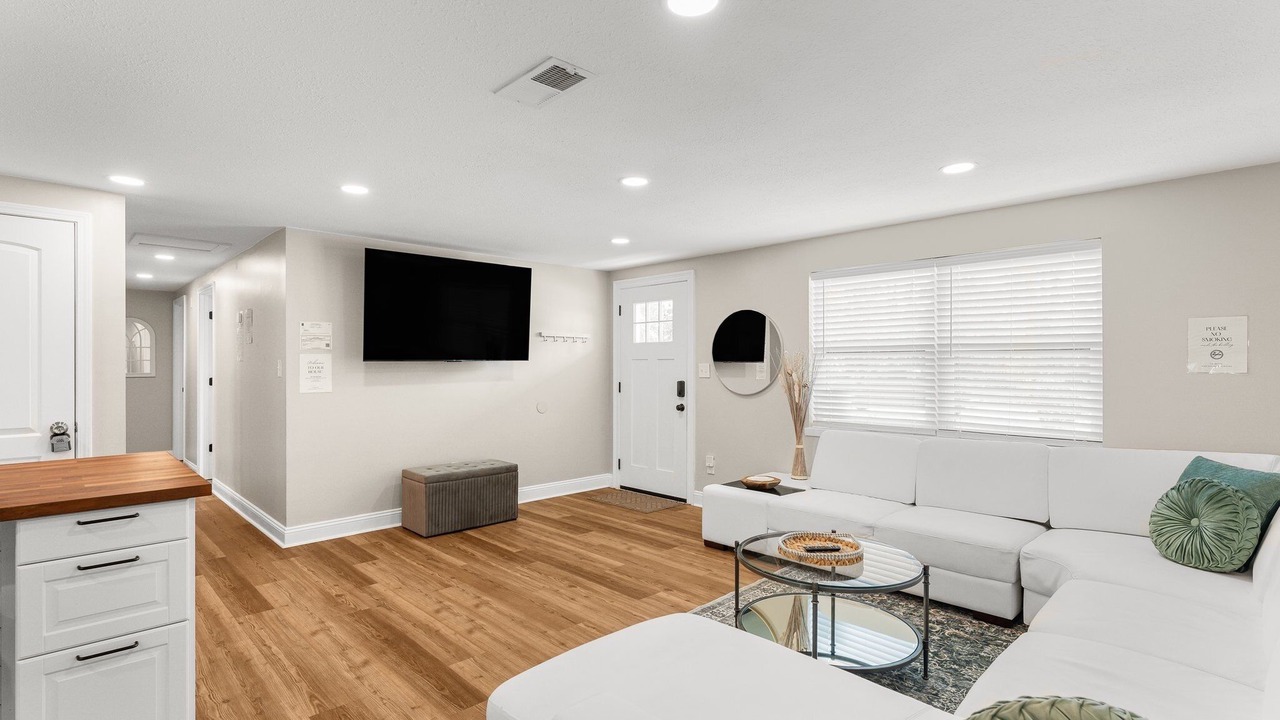 Photo of Livingroom in Highland City