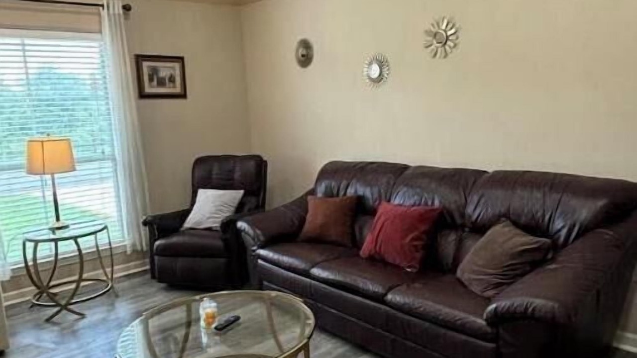 Photo of Livingroom in Gonzales
