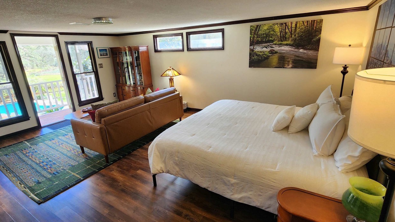 Photo of Bedroom in Tallahassee
