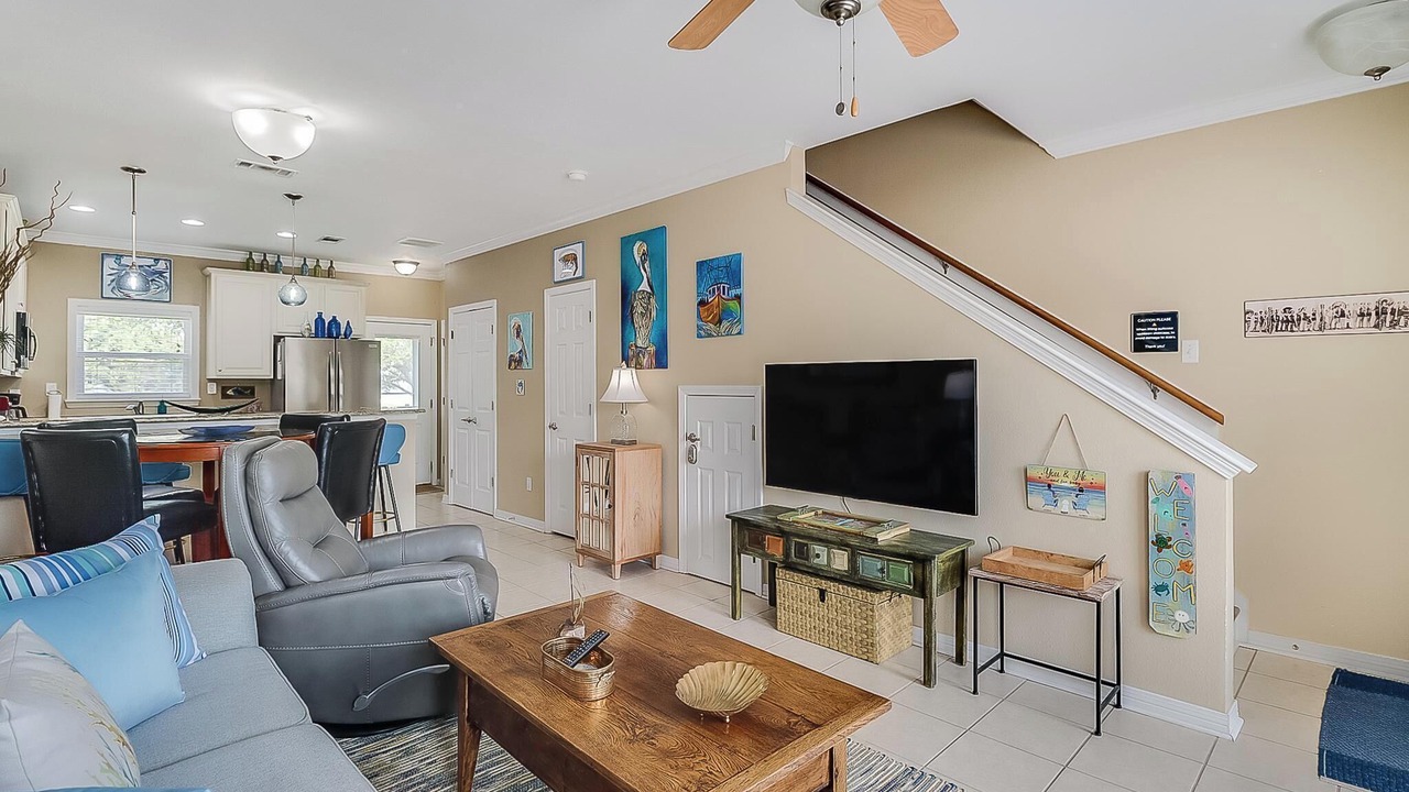 Photo of Livingroom in Long Beach