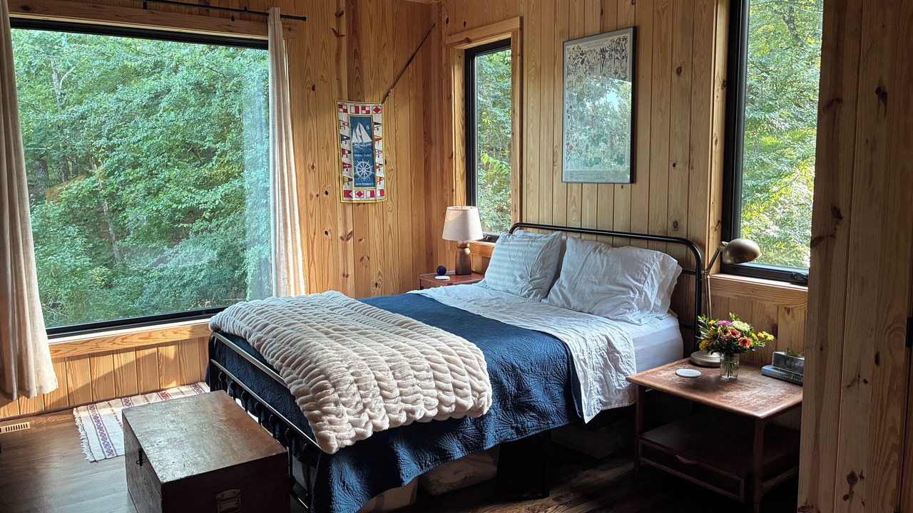 Photo of Bedroom in Samantha