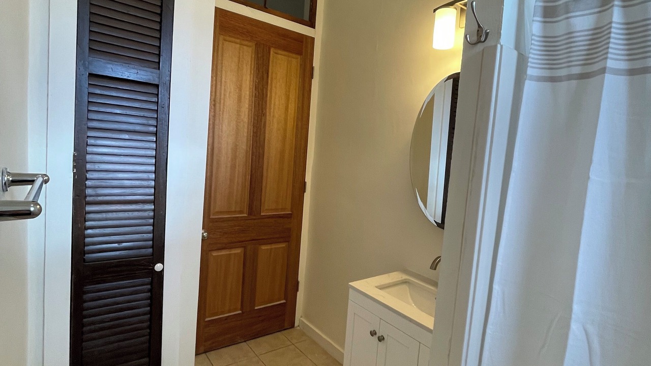Photo of Bathroom in Touro