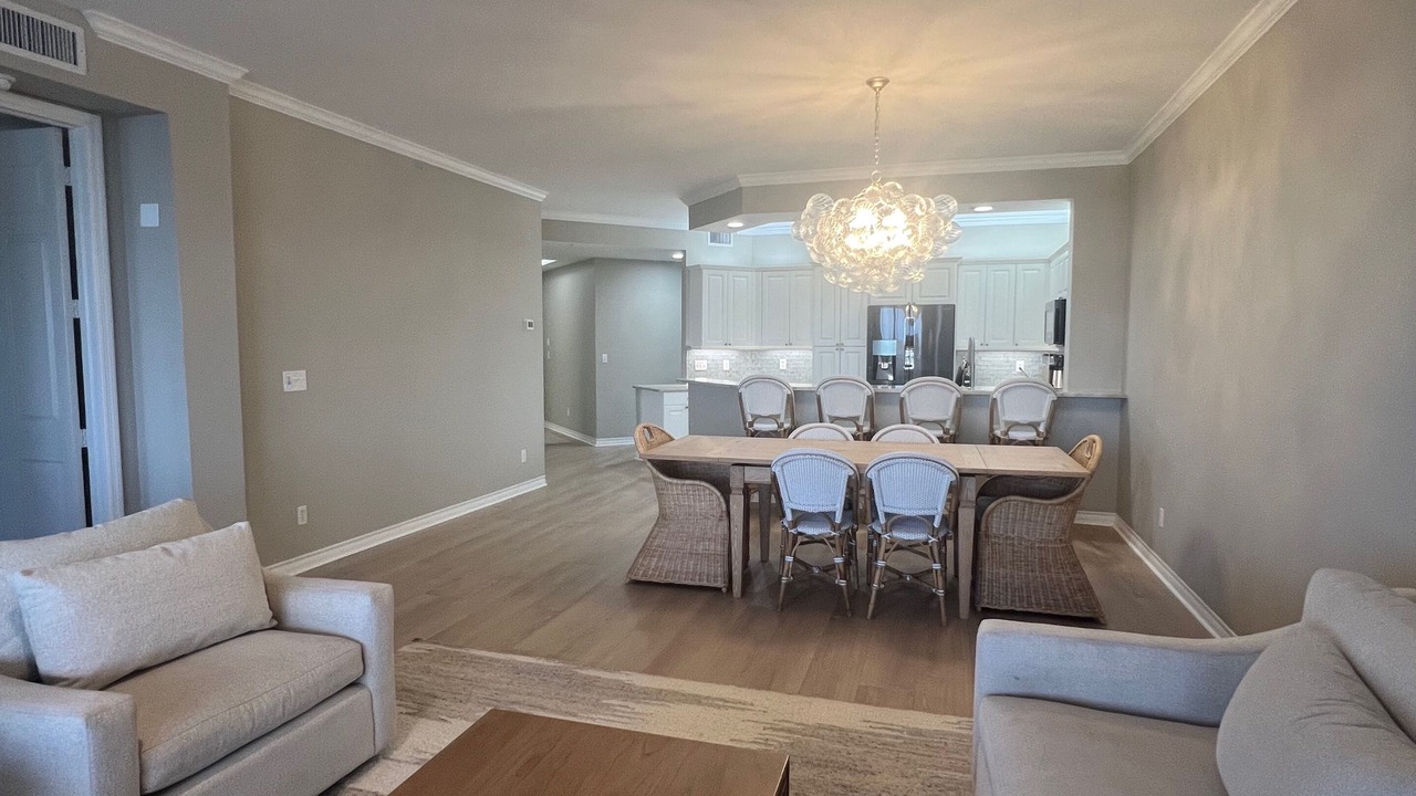 Photo of Livingroom in Pelican Bay