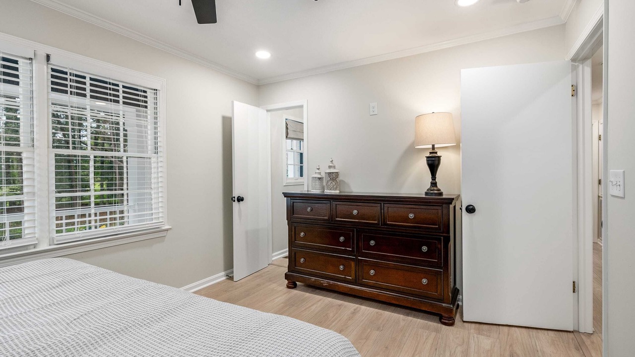Photo of Bedroom in Northport