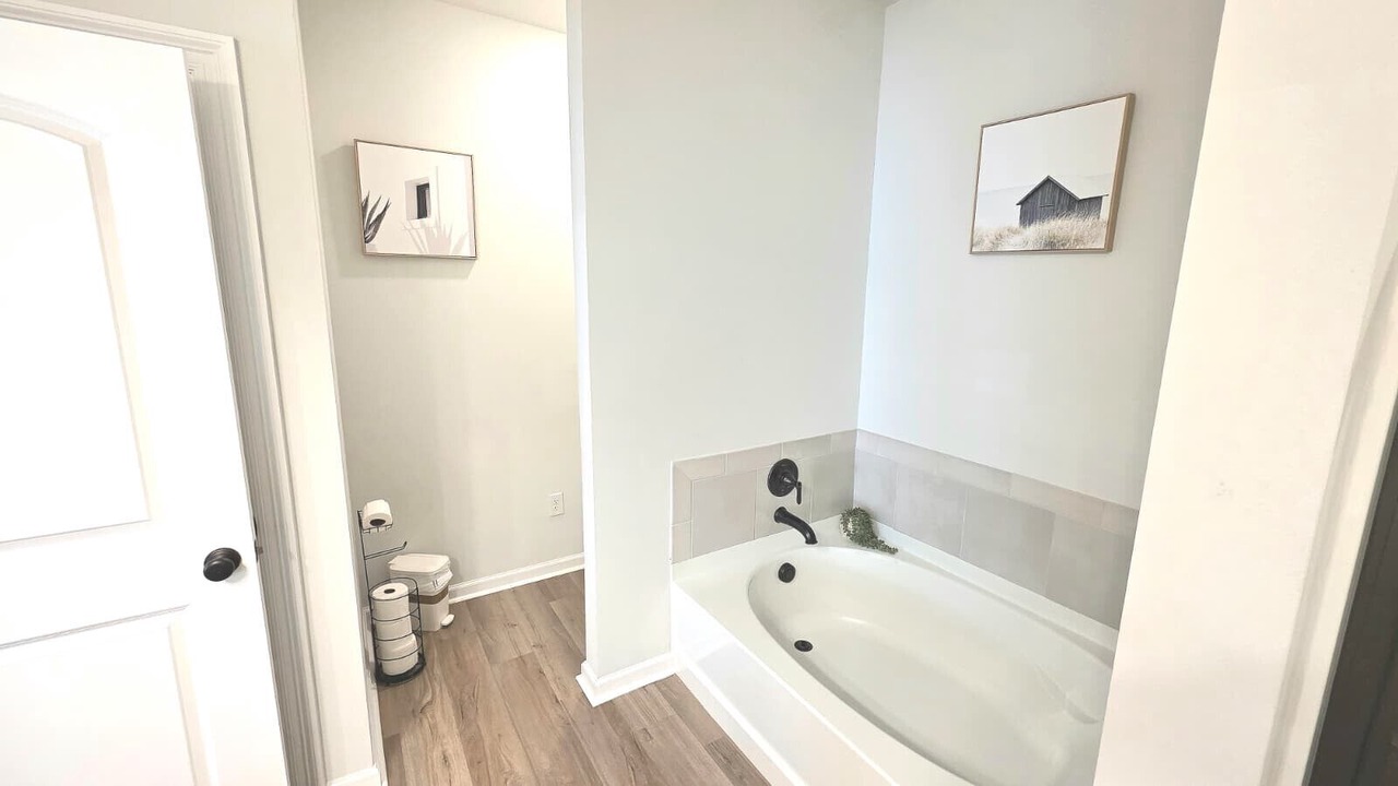 Photo of Bathroom in Highlands - Perkins