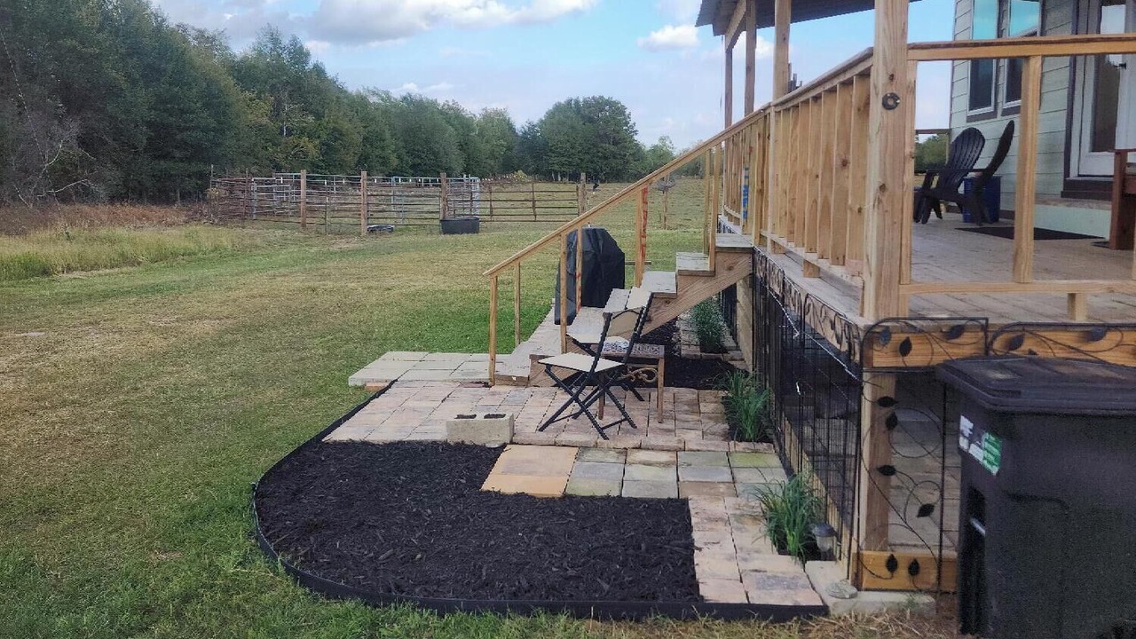 Photo of Outdoor in Bell City