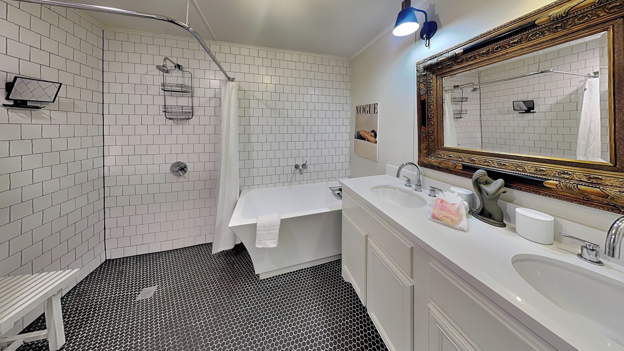 Photo of Bathroom in Bermuda Beach