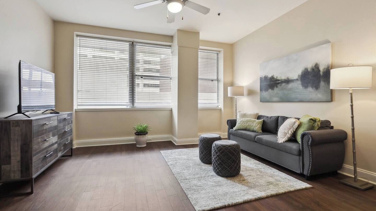 Photo of Livingroom in Central Business District