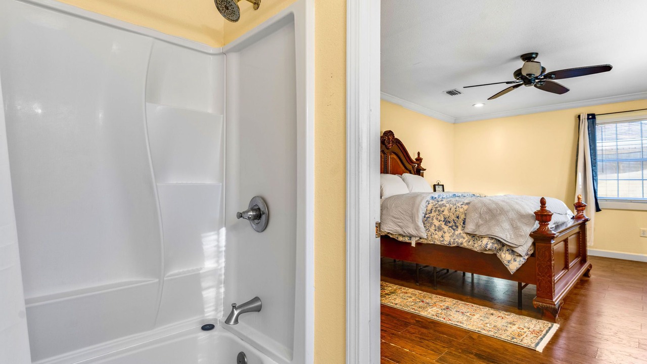 Photo of Bedroom in Apalachicola