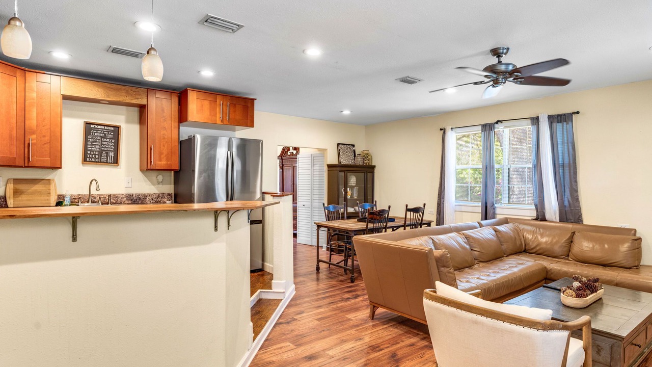 Photo of Livingroom in Apalachicola