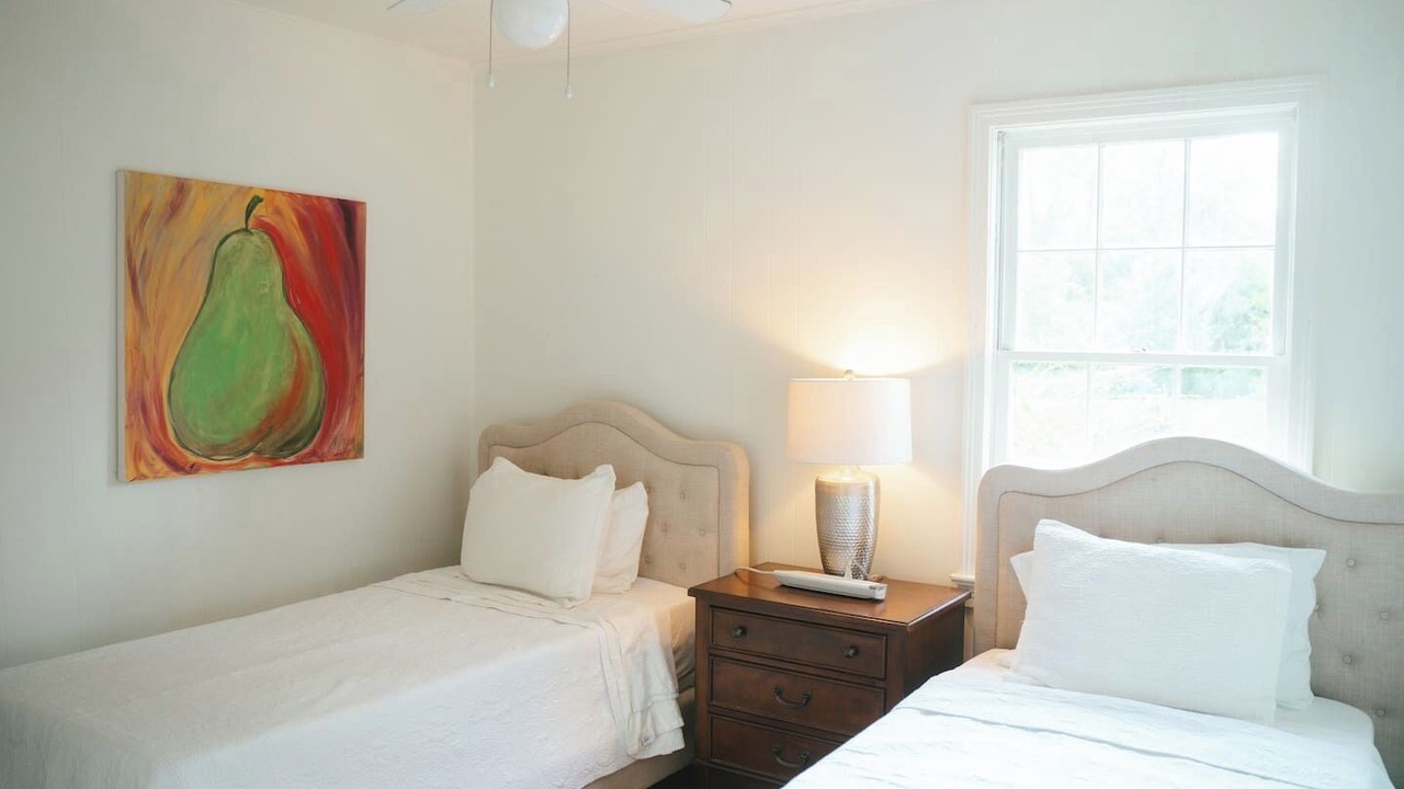 Photo of Bedroom in Fondren