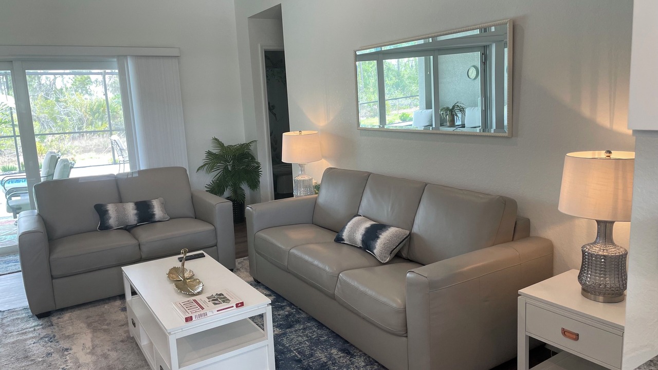 Photo of Livingroom in South Gulf Cove