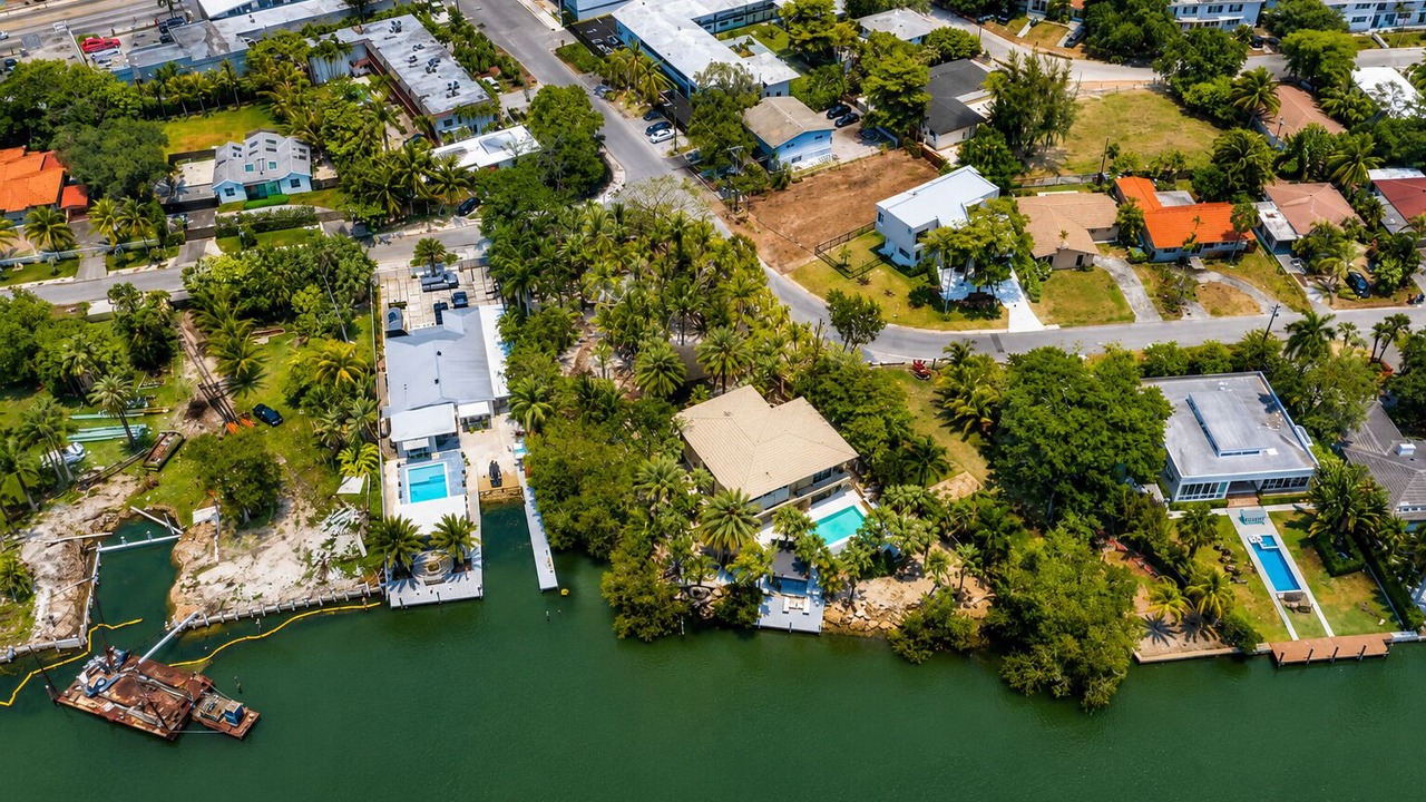 Photo of Outdoor in Northeast Miami