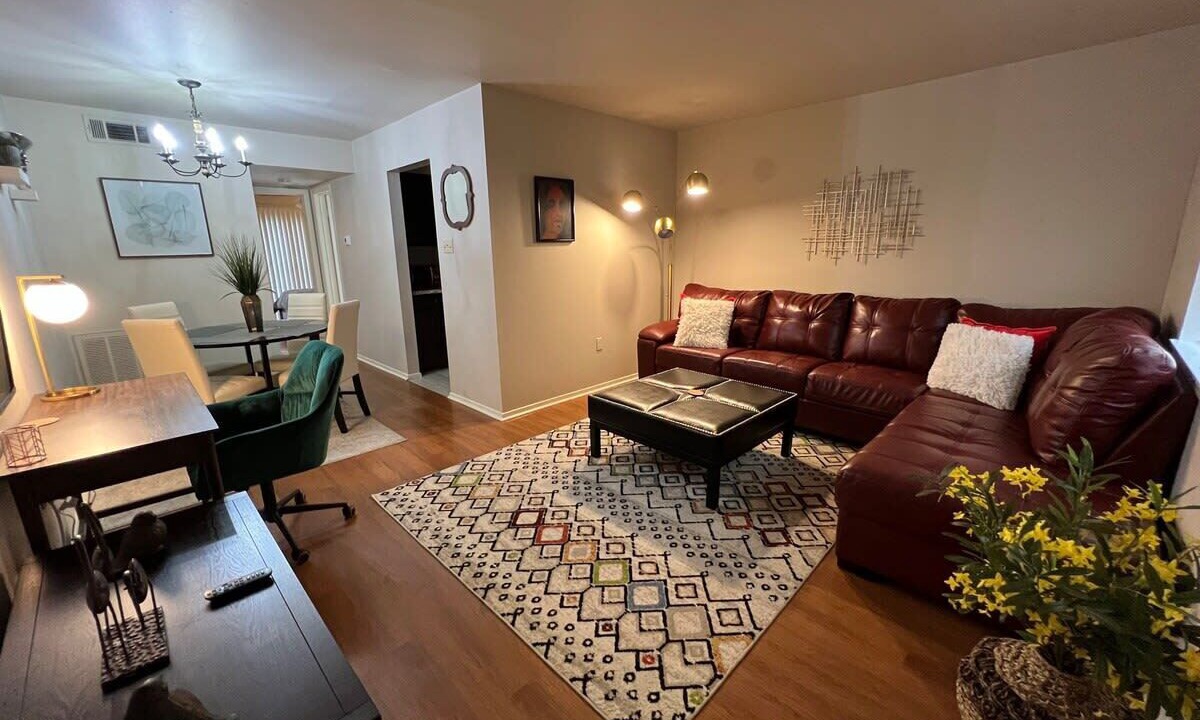Photo of Livingroom in Mid City South