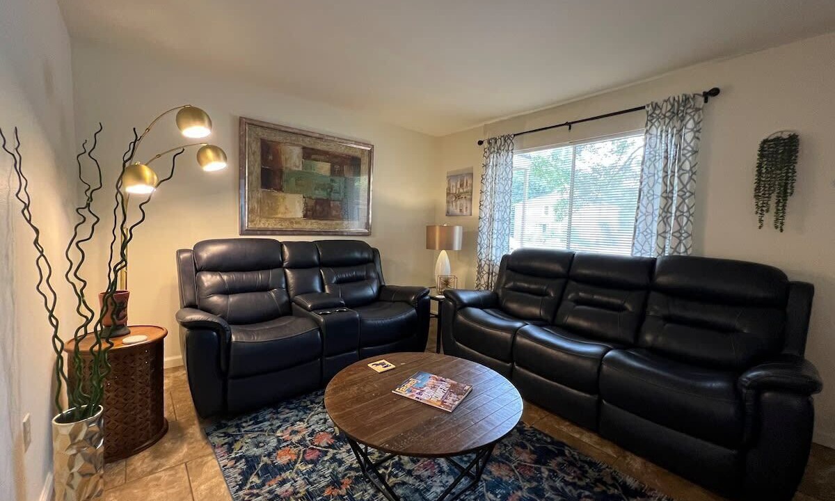 Photo of Bedroom in Mid City South