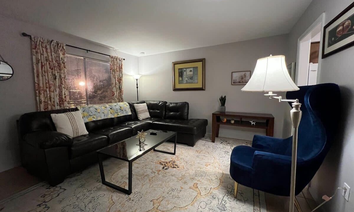 Photo of Livingroom in Mid City South