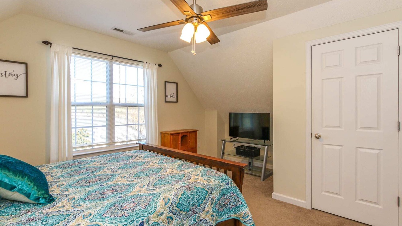 Photo of Bedroom in Leesburg