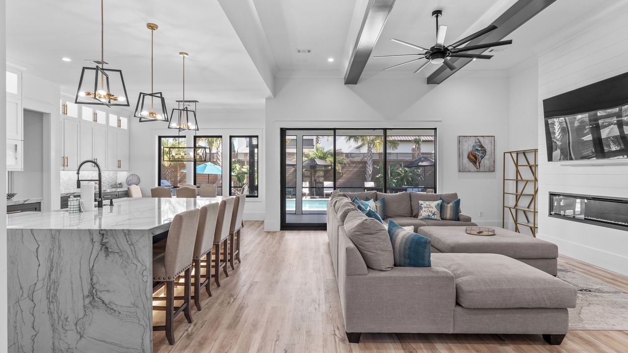 Photo of Livingroom in Gulfview Heights