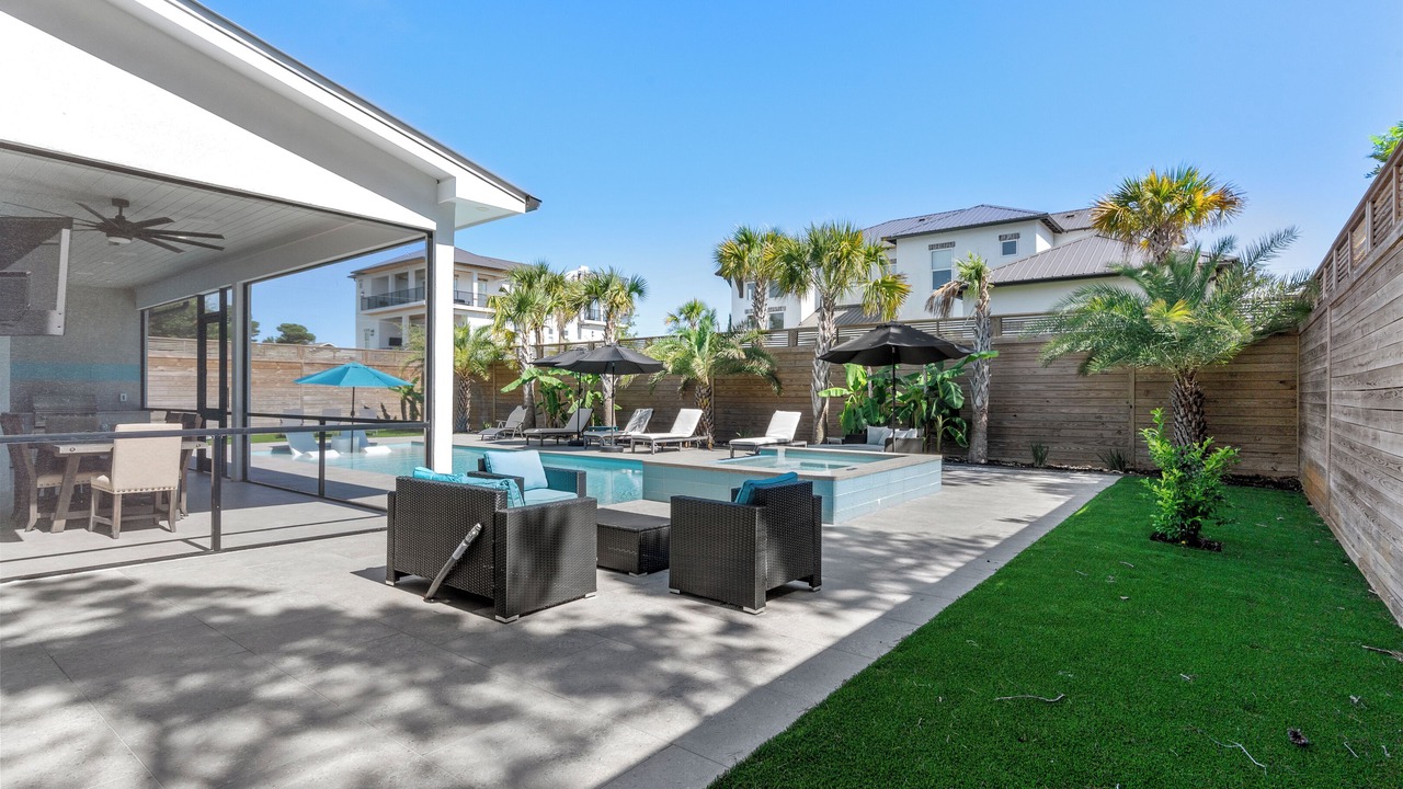 Photo of Patio Balcony in Gulfview Heights